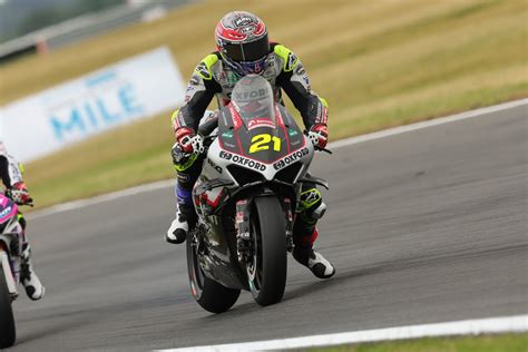 sunday at snetterton sees christian iddon score an eighth and a fifth — oxford products racing