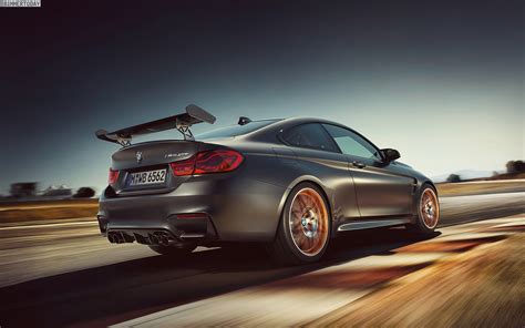 At the los we also want to remind you that the new m4 gts will arrive on the u.s. BMW M4 GTS: Wallpaper-Motive in 1600x1200 und 1920x1200