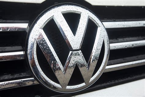 Find the best vw logo wallpapers on getwallpapers. Volkswagen Recalls Over 679,000 Vehicles Due to Roll Away Risk