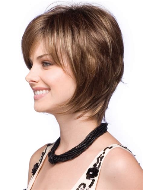 You only need to take care of your hair to pull off this look. 40 Beautiful Short Hairstyles for Thick Hair - The WoW Style