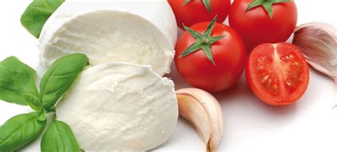 In esclusiva mozzarella francia macinata e panna francia da litro al 38% di grassi. Miresevine tek