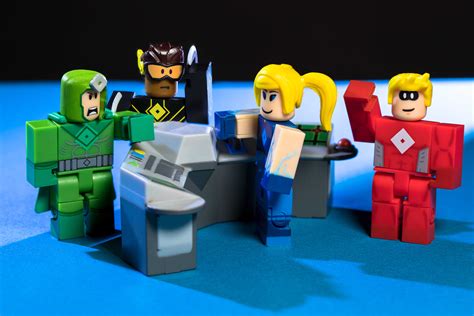 Roblox Action Collection Heroes Of Robloxia Playset Includes Exclusive