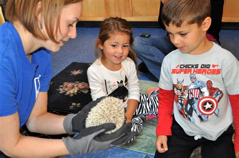 Zoo Programs AT YOUR SCHOOL - Roger Williams Park Zoo