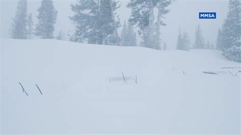 A Mammoth Amount Of Snow Has Fallen At Mammoth Mountain This Is What