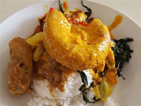 Peringkat: 20 restoran / tempat makan Masakan Padang enak di Bandung di
