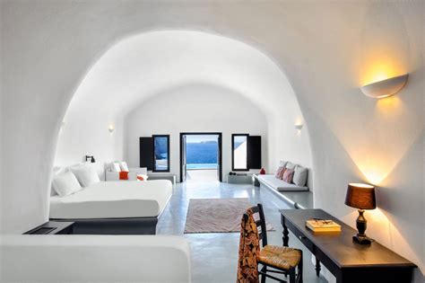 Infinity Cave Suite In Santorini Ambassador Hotel