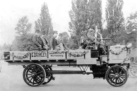Der Erste Lkw Der Welt Wird Von Gottlieb Daimler Im Jahr Gebaut