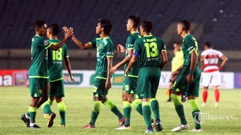Piala menpora 2021 bakal digelar pada tanggal 21 maret mendatang, manager meeting dan pembagian grup serta jadwal lengkap pertandingan pun sudah keluar. HASIL Klasemen Akhir Piala Menpora 2021 Grup C Penentu 3 ...