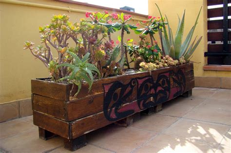Un pequeño jardín puede jugar un montón de diferentes niveles. Por si te ayuda: Crea tu pequeño jardín de cactus