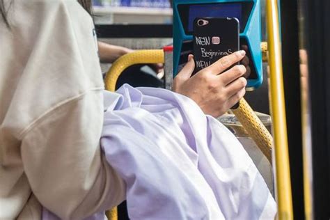 This mode is applicable to payments made on websites, physical stores, media advertising, or other scenarios. Shanghai Lets Bus Riders Pay by Scanning QR Code, Supports ...