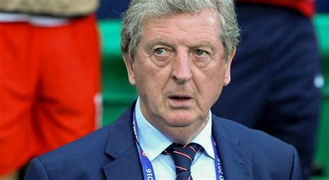 Roy Hodgson privé de banc à cause de son âge ? - Sport 365