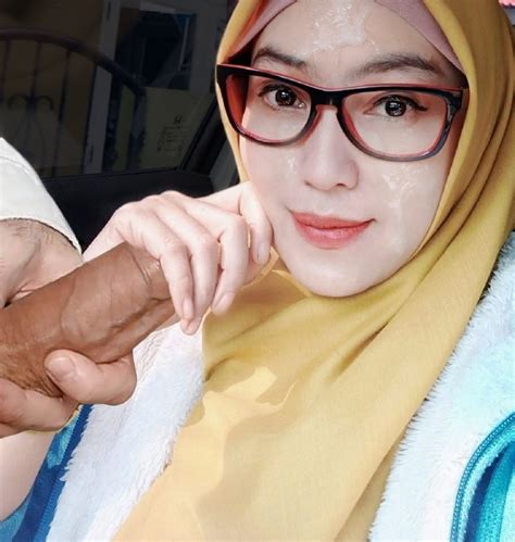 maia indonesian slut hijab housewife 10 pics xhamster