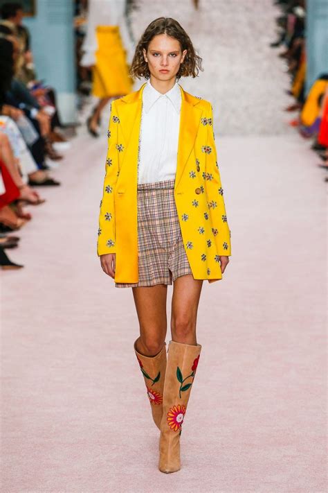 Carolina Herrera Spring 2019 Ready To Wear Collection Vogue Spring
