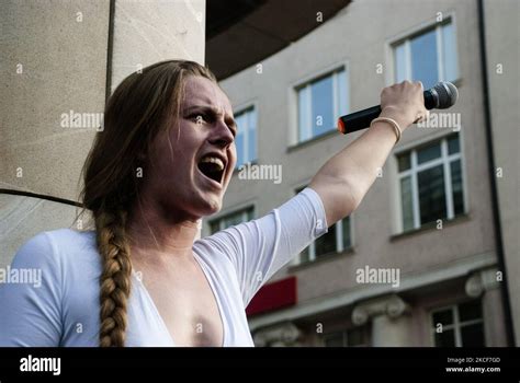 Minuta Krzyku Fotos Und Bildmaterial In Hoher Aufl Sung Alamy