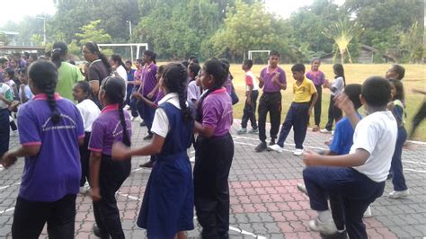Sebagai seorang murid sekolah %ang diberi in2rastruktur %ang lengkap untuk belajar kita haruslah bers%ukur dan berusaha dengan gigih utk men/apai /ita#/ita. PPKI SJKT PAYA RUMPUT, MELAKA: MERENTAS DESA PERINGKAT ...