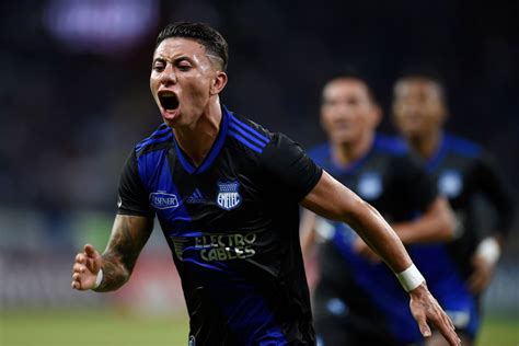 Head to head statistics and prediction, goals, past matches, actual form for ecuadorian serie a. CONFIRMADO VA COMPLETO | Emelec podrá contar con Joao ...