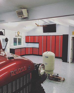 Customize your garage cabinets to create hobby and sports closets, workspaces, and custom storage for your whole family. BALDHEAD CABINETS | Garage interior, Custom cabinets ...