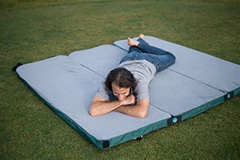 This memory foam mattress is made of a high density urethane foam that is specially designed to absorb and distribute heat evenly throughout the entire body. LaidBack Pad Memory Foam Sleeping Pad - The Memory Foam ...