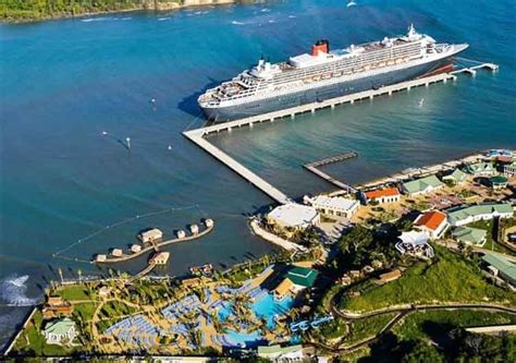 carnival cruise in amber cove puerto plata dominican republic cruiseschepen schepen koopvaardij