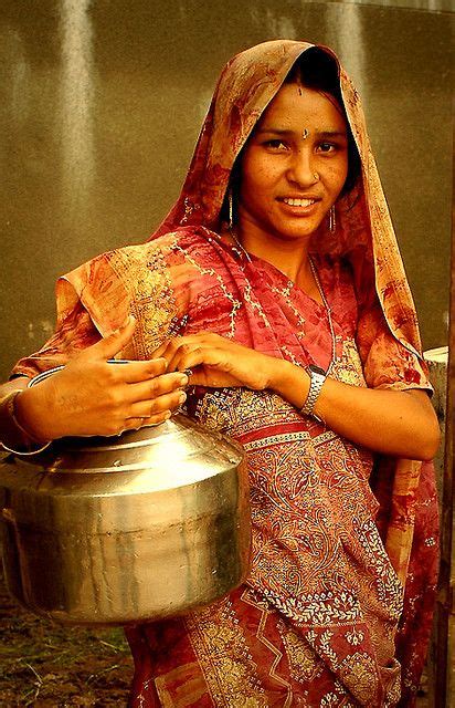 Some Beautiful Village Women 3 India Culture Incredible India India Beauty