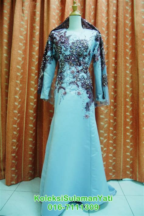 Hari pernikahan seorang wanita adalah hal yang diimpikan, bahkan direncanakan sejak masa kecil sambil bermain ayunan di taman bermain. KOLEKSI SULAMAN YATI: Baju Pengantin Ungu Kelabu