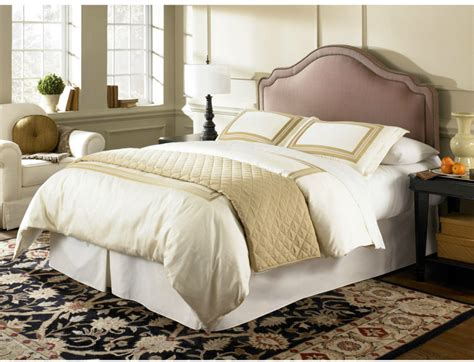 Headboards are a simple way to add elegance and relaxed sophistication to these important rooms. These 37 Elegant Headboard Designs Will Raise Your Bedroom ...