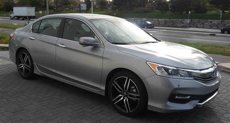 Honda also builds an accord hybrid for those watching their carbon footprint. Showroom Showoff: 2017 Accord Sport - Dow Honda