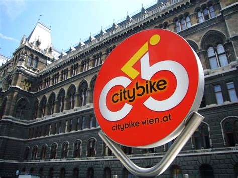Rowerzyści mają do dyspozycji 76 stacji i 622 rowery miejskie. Вена на велосипеде с Citybike Card