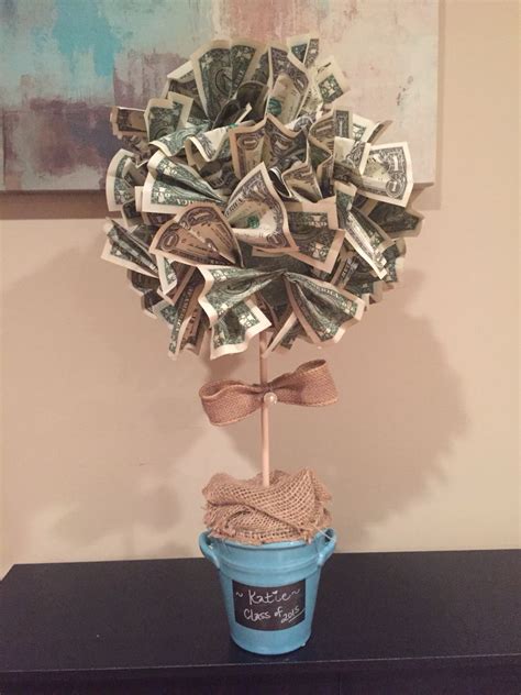 Wondering how you're going to pay for your big day? Money tree graduation gift idea. | Geschenke ...