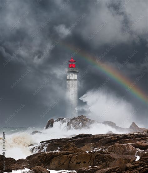 Phare Tempête Déchaîner Mer Bretagne Orage Matin Finistère Arc En Ciel