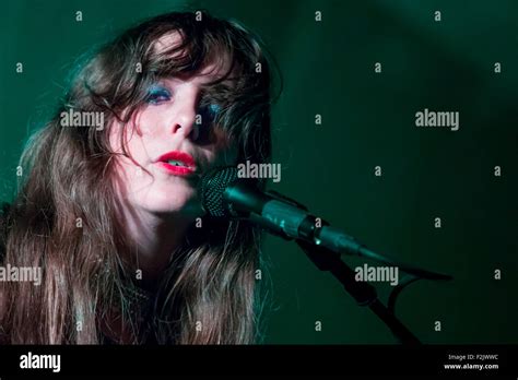 Victoria Legrand Of Beach House Hi Res Stock Photography And Images Alamy
