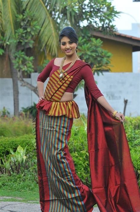 The Traditional Osariya Sri Lanka Foundation Traditional Fashion