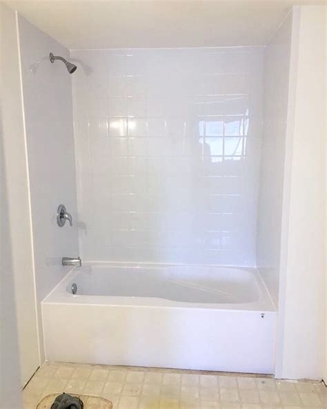 Excellent job on bathtub installation. Bathfitter before&after | Bath fitter, Bathtub, Bathroom