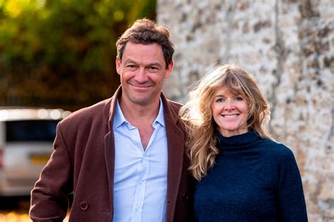Dominic West And Wife Catherine Fitzgerald Arrange Another Photoshoot While On A Run In The