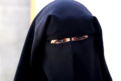 Corte Europea Diritti Umani Il Divieto Del Burqa Non Viola I Diritti Umani Vivvoce