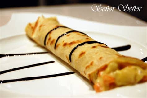 Los crêpes son unas tortillas finas de masa típicas de la cocina francesa. Crepes de verduras | Receta de Sergio