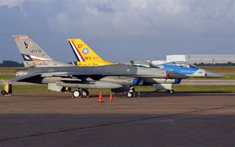 General Dynamics F 16 Fighting Falcon Vipers 83 1147 And 84 1393 Ready