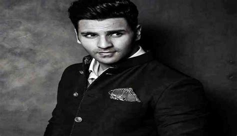 Divyanka tripathi dahiya and vivek dahiya often share pictures with each other on social media. Shocking! Vivek Dahiya reveals dark truth from his initial ...