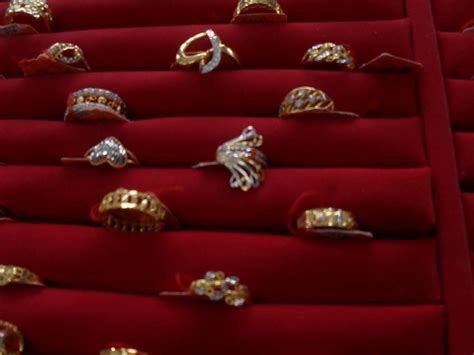 Pembuatan cincin emas london berat 1.25gram (1/2ameh )oleh mkl group padangsidumpuan. Design Terbaru & Unik: cincin emas putih