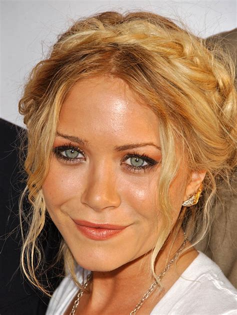 There are usually a lot of hairstyles available for younger women. Hairstyles For Older Women With Low Foreheads - 27 ...