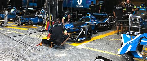 Now my contention is, that you would have to go back rather a long time to find any f1 car that even the fastest contemporary road cars could. Formula E Car: How fast can you go? | Don't Waste My Energy!