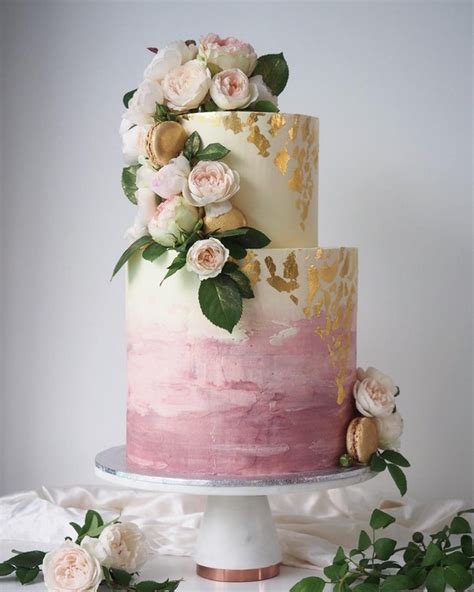 Dripped Wedding Cakes From Cordyscakes 11 Deer Pearl Flowers