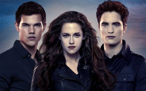 Bella descobre estar grávida, mas a criança que eles esperam gera grandes receios e os. Assistir A Saga Crepúsculo Todos os Filmes Online