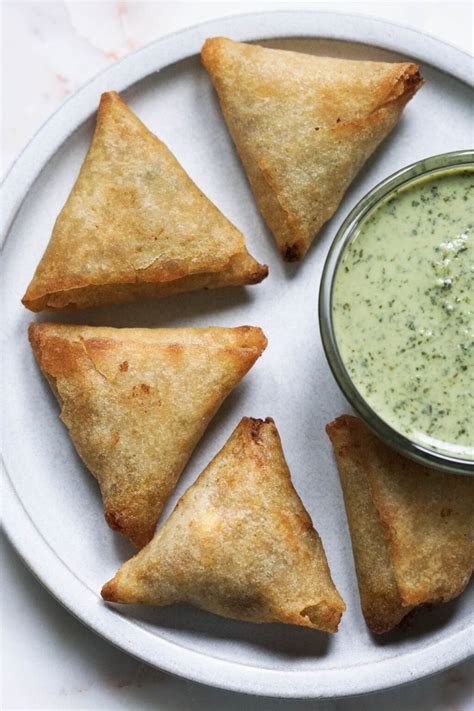 Crispy Frozen Samosa In Air Fryer Various Sizes Some Indian Girl