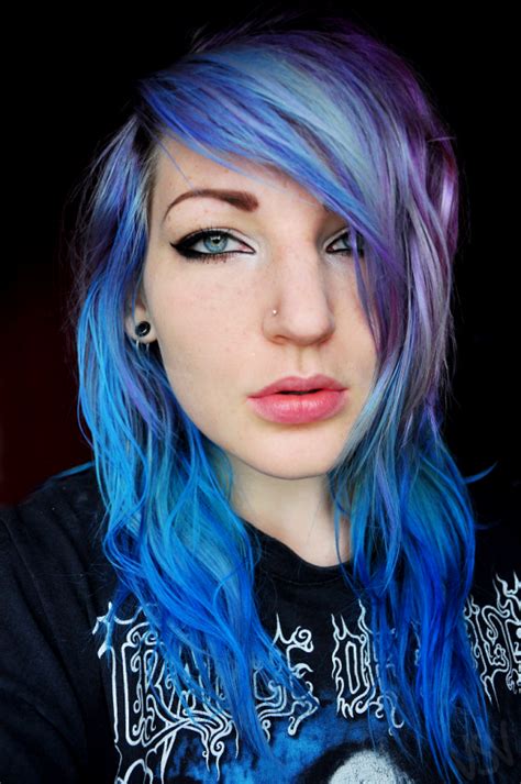 Pin By Amiee Bolger On Hair Dye Inspiration Scene Hair Emo Hairstyle