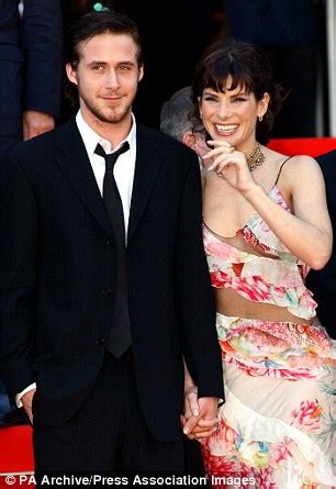 The oscar winner hilariously dismissed rumors about her. Sandra Bullock jokes about her marriage and divorce from rumoured flame Chris Evans | Daily Mail ...