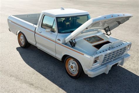 Ford Turned Its Classic 1978 F 100 Pickup Into A Gorgeous Ev