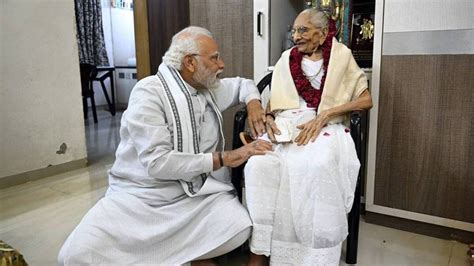 Pm Narendra Modis Mother Hiraben Passes Away At 100 India News The