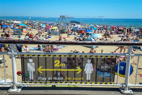 There are a total of 14 beaches in bournemouth that are listed in the beach guide. 'Major incident' Declared as Thousands Visit Beaches in ...