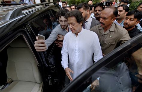 Imran Khans Party Nominates Him As Pakistans Next Pm